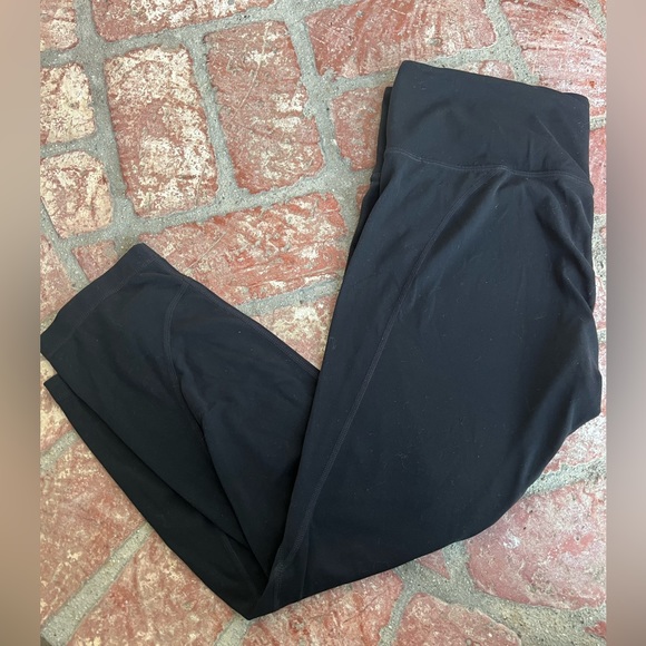 Athleta Pants - Athleta Black Crops size LT (large tall)